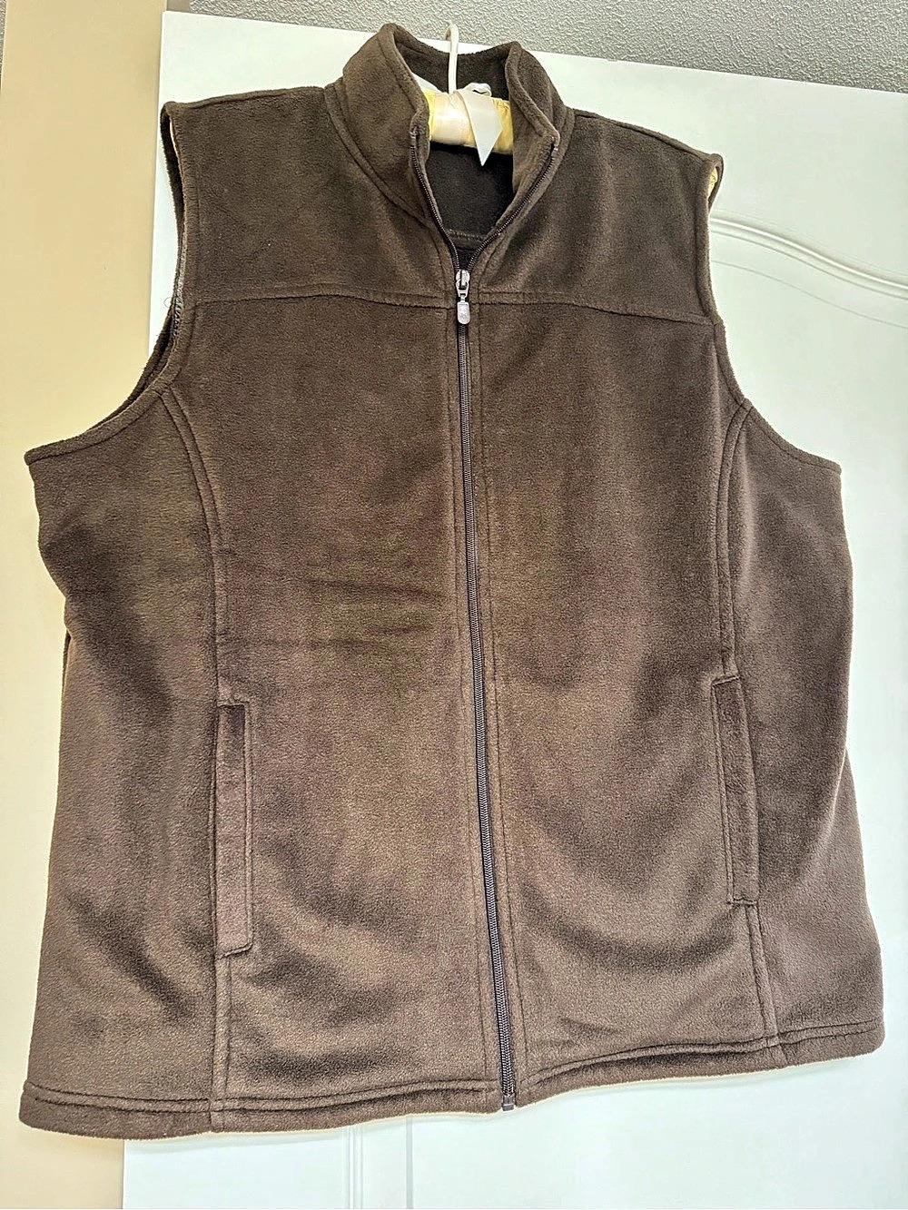 Men's Fleece Vest Brown Size XL